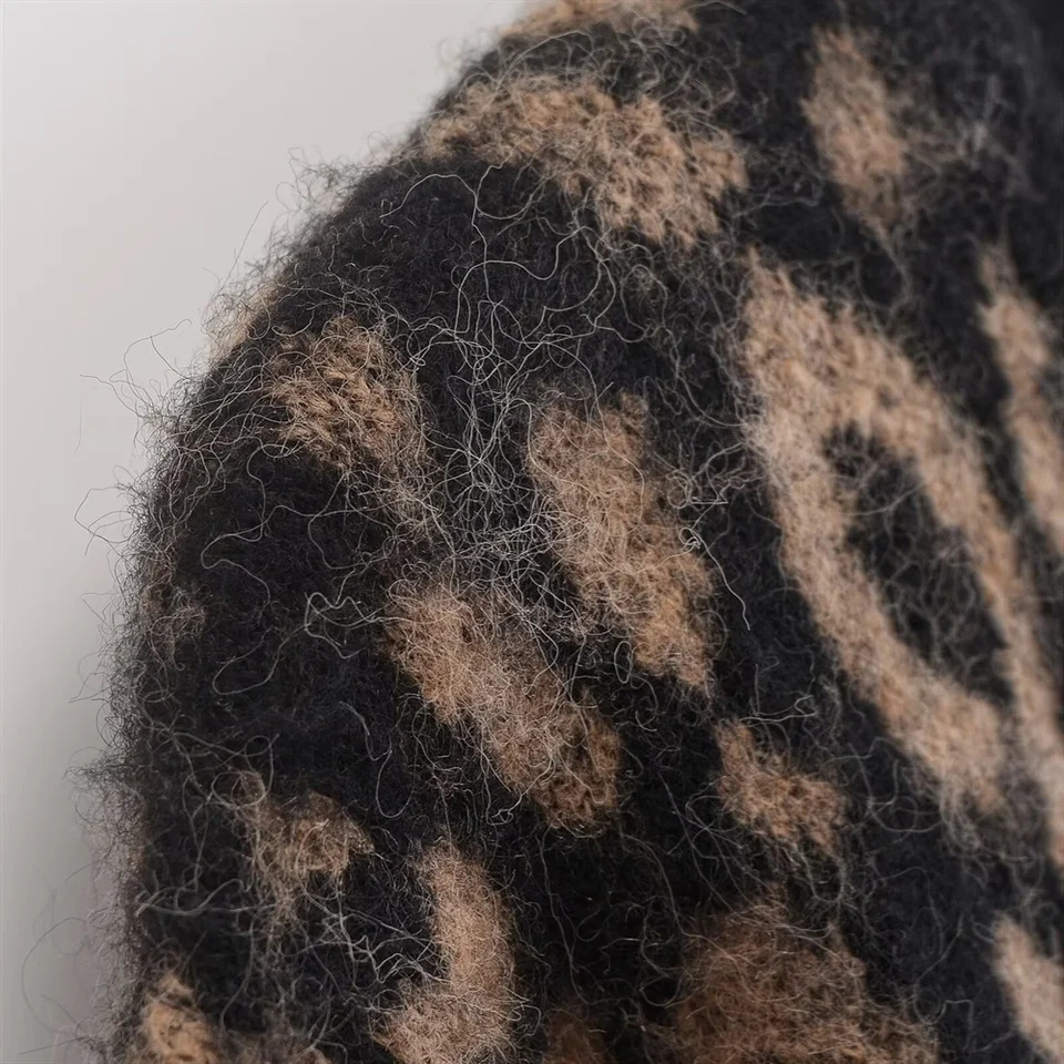 PB ZA autumn womens clothing style slim fit leopard print soft glutinous knitted top round neck cardigan short jacket 241203