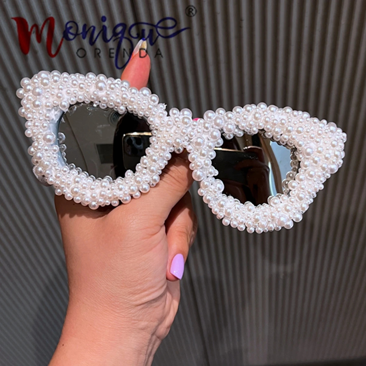 Pearl Womens Sunglasses 2024 Silver Frame Retro Cat Eye Fashion Womens Party Sunglasses UV400 gafas de sol 241206