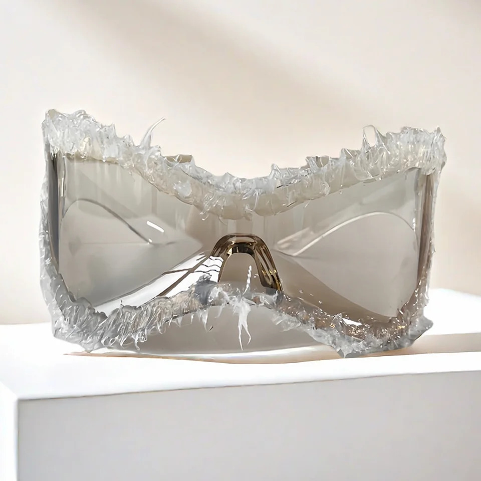 Futurist sunglasses for both men and women large frame punk style wrapped around a shield oversized sunglasses borderless sunglasses 241206