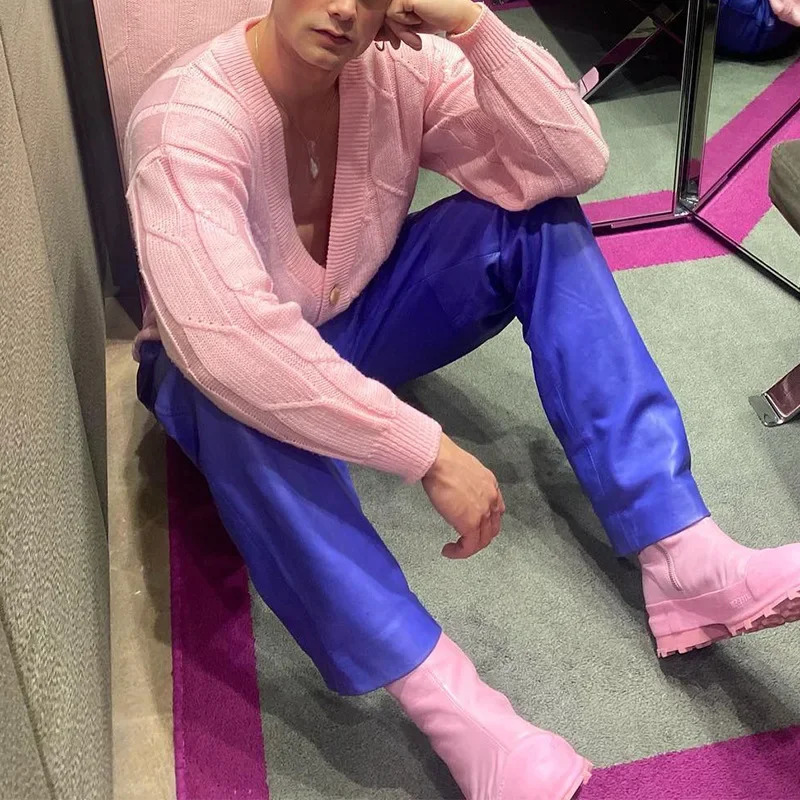 Sexy deep Vneck pink sweater mens fashion loose button long sleeved knitted cardigan 2024 spring street 241206