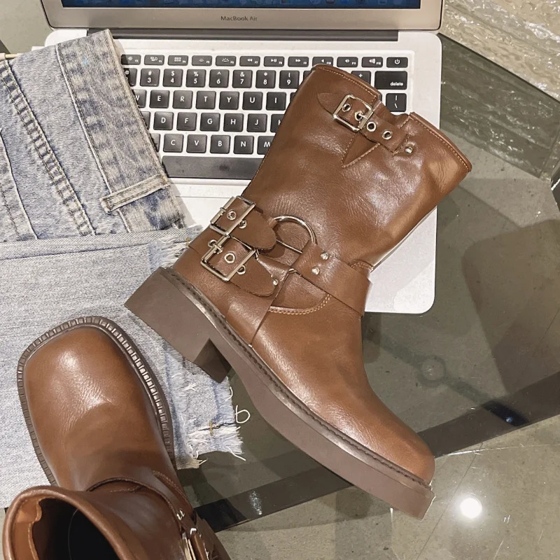 Womens Rivet Platform Short Leather Boots with Low Heel Black Belt Buckle Rock Shoes Cowboy Style Punk 241206