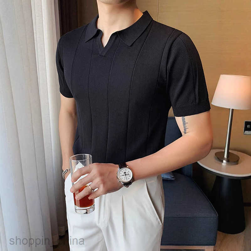 Men's Sweaters Ice silk short sleeved T-shirt for mens summer 2025 new business men top stylish V-neck knitted polo shirt