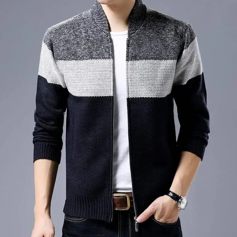 Mens cardigan for autumn and winter warm thick fashionable knitted sweater jacket spliced color lock bracket zipper 241206
