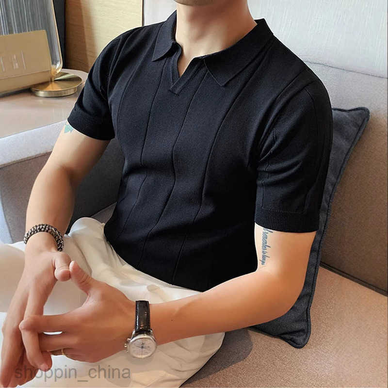 Men's Sweaters Ice silk short sleeved T-shirt for mens summer 2025 new business men top stylish V-neck knitted polo shirt