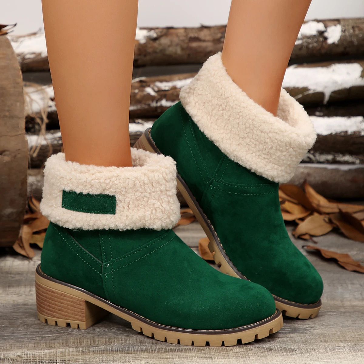 Womens winter snow boots Ankle Western trend comfortable and fashionable fur Plus size available in Moccasin black red green 241206