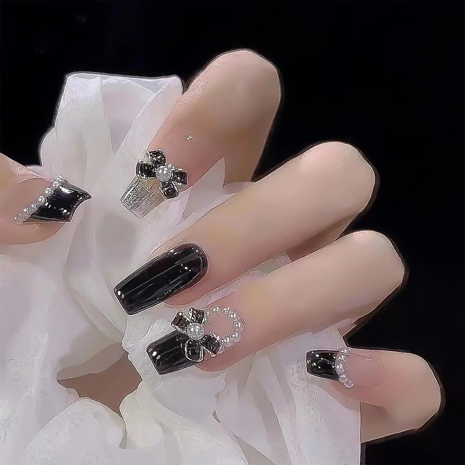 Black Bowknot Coffin Fake INS Trendy Women Artificial Nails for Professional Nail Art Salon False Nails Press On Nails X250910
