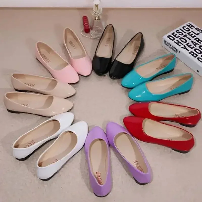 Womens Candy colored Ballet Apartment White Wedding Shoes Patent Leather Slippers Zapatos Mujer Boat 224 241206