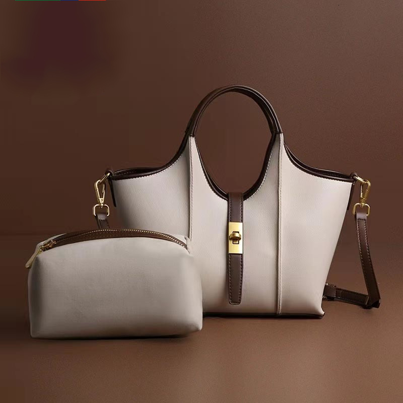 New Fashionable Canvas Large Capacity Vegetable Basket, Bucket Casual Commuting Wing Mother Bag Designer Handbag