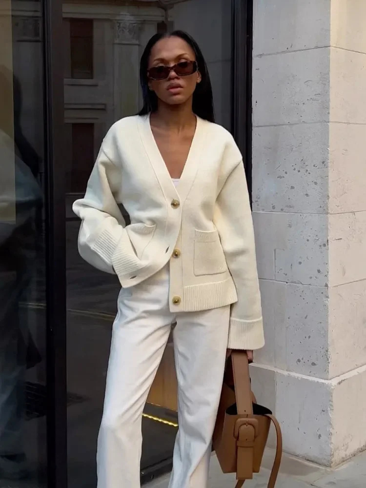 Fashionable and elegant solid womens knitted open collar casual Vneck single chest long sleeved pocket jacket autumn fashionable 241206