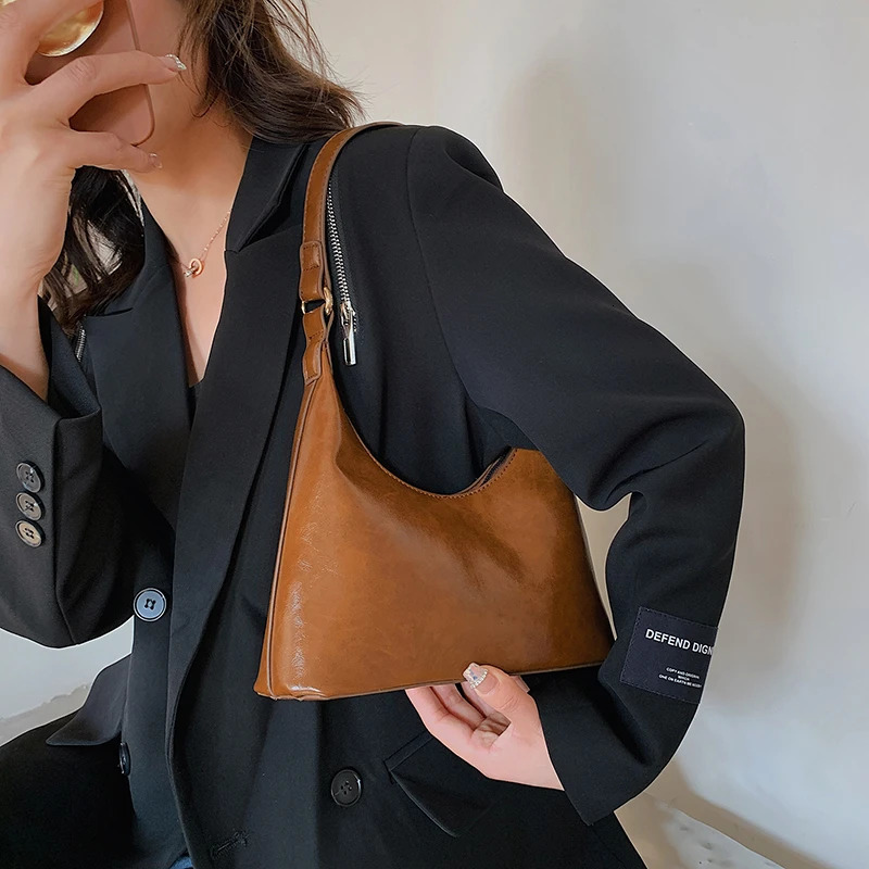 Retro PU Leather Womens Shoulder Bag Trend Green Womens Underwear Bag Minimalist Small Handbag 241205