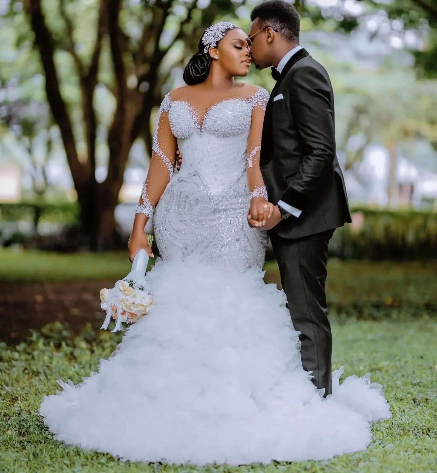 Luxurious Beaded Mermaid Wedding Dresses Long Sleeves Arabic African Lace Bridal Gowns Tiered Ruffles Court Train White Bride Formal Dress 2025