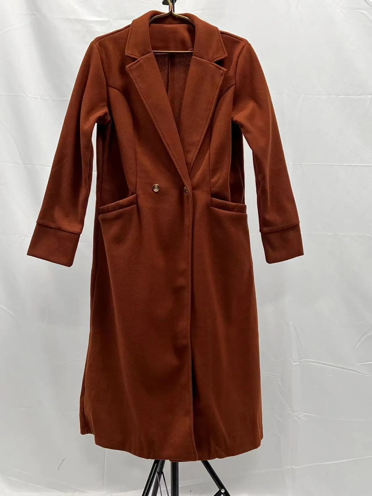 Autumn and winter 2024 womens long woolen coat Korean version of the loose temperament haute overcoat 241202