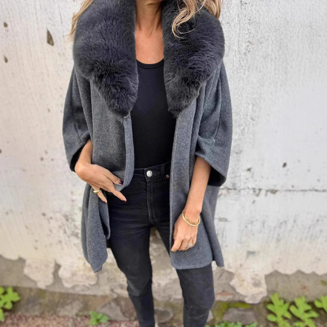 Womens Loose Long Sleeved Big Lapel Fur Collar Cloak Coat 241202