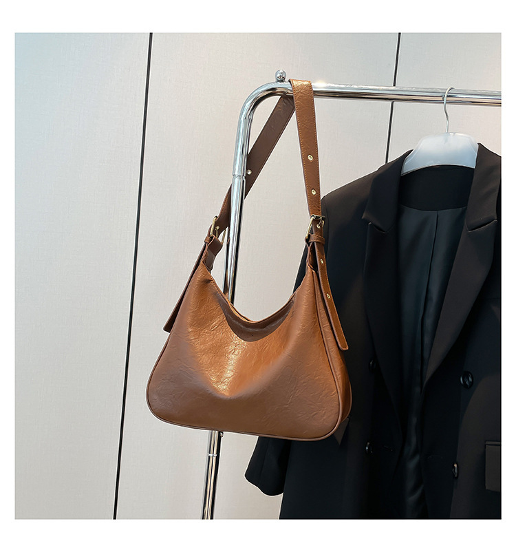 2025S designer High-end texture retro portable tote bag women winter new large-capacity casual bag shoulder bag light luxury messenger bag