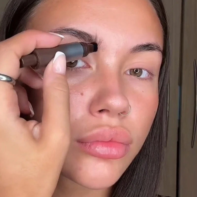 Pressing Wild Eyebrow Pencil Naturally Waterproof Hair Flu Eyebrow Powder Lasting Smooth Eye Shadow Lying Silkworm OutlineMakeup 241206