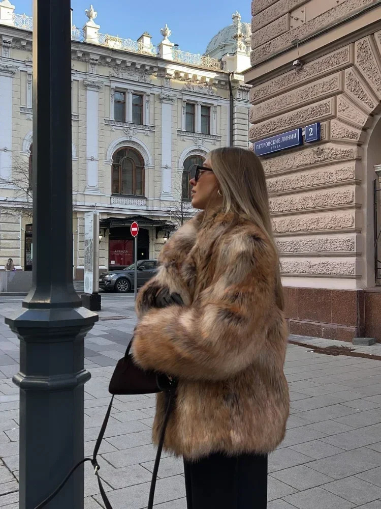 Winter Warm Fluffy Faux Fur Short Coats Women Elegant Lapel Full Sleeves Loose Overcoats Casual Female Street Outwear