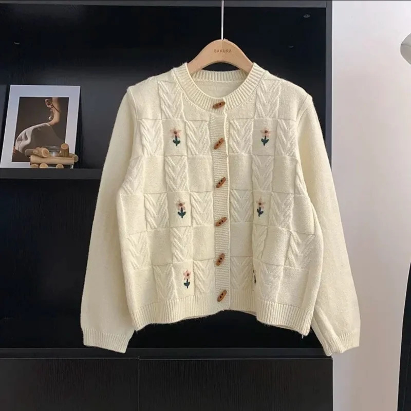 Retro cow horn button womens red sweater cardigan autumn and winter thick loose lazy knitted jacket 241206