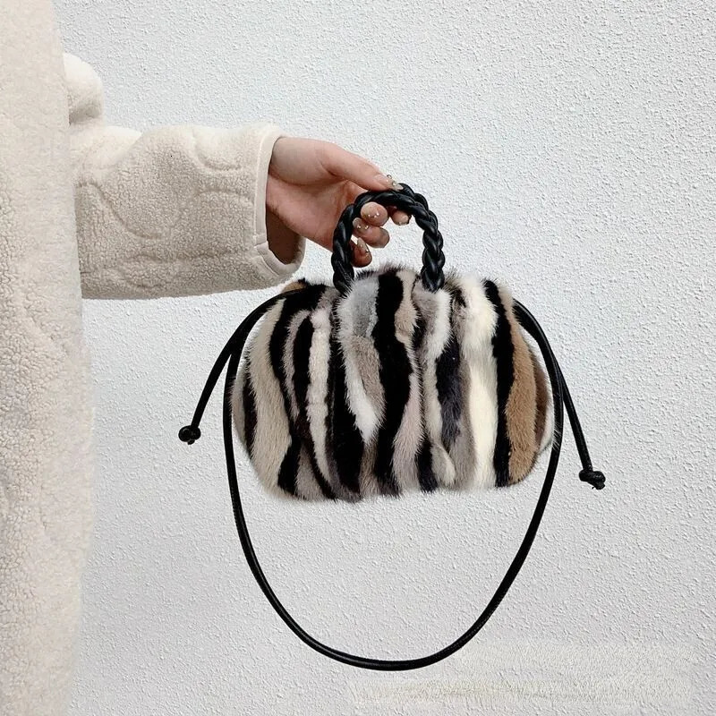 Real mink fur bag natural fur cloud bag winter thick fur leather bag womens shoulder bag fluffy evening bag fashionable womens bag 241205