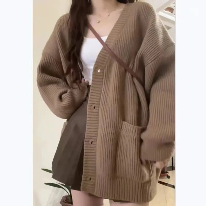 Autumn and winter womens cardigan jacket fashionable long sleeved Vneck loose knit casual sweater 241206