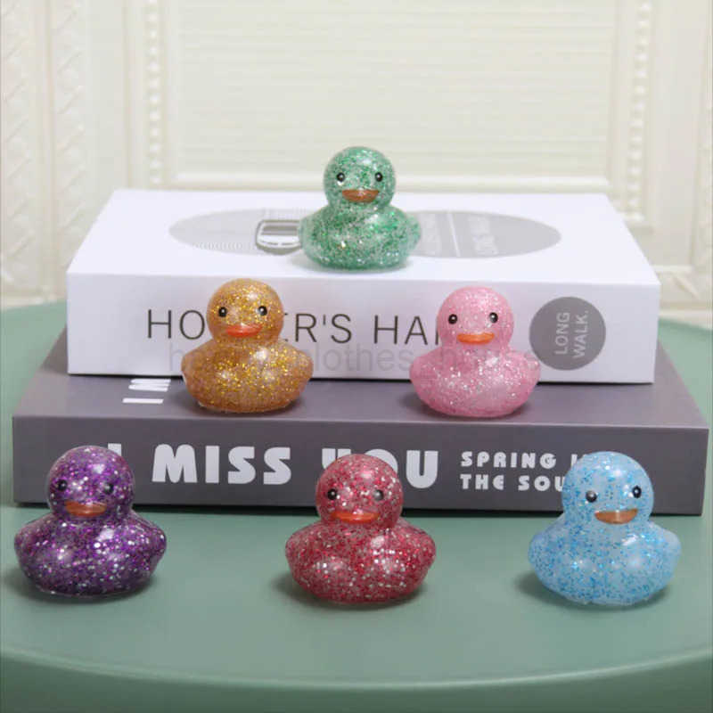 6pcs Duck Bathroom Shower Pinching Toys Little Duck Pinch Call Water Toys Summer Beach And Pool Activi Childrens Par GiftsXJ241207