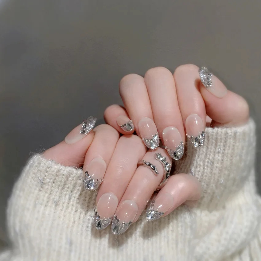 10Pcs Purely handmade high-end short style sparkling fake nails silver water drop diamond style 241206