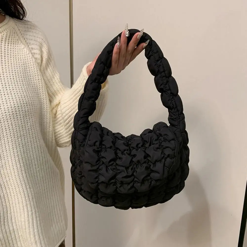 Fashion fabric cloud bubble handbag Korean style pleated cloud bag lightweight solid color nylon shoulder bag outdoor 241205