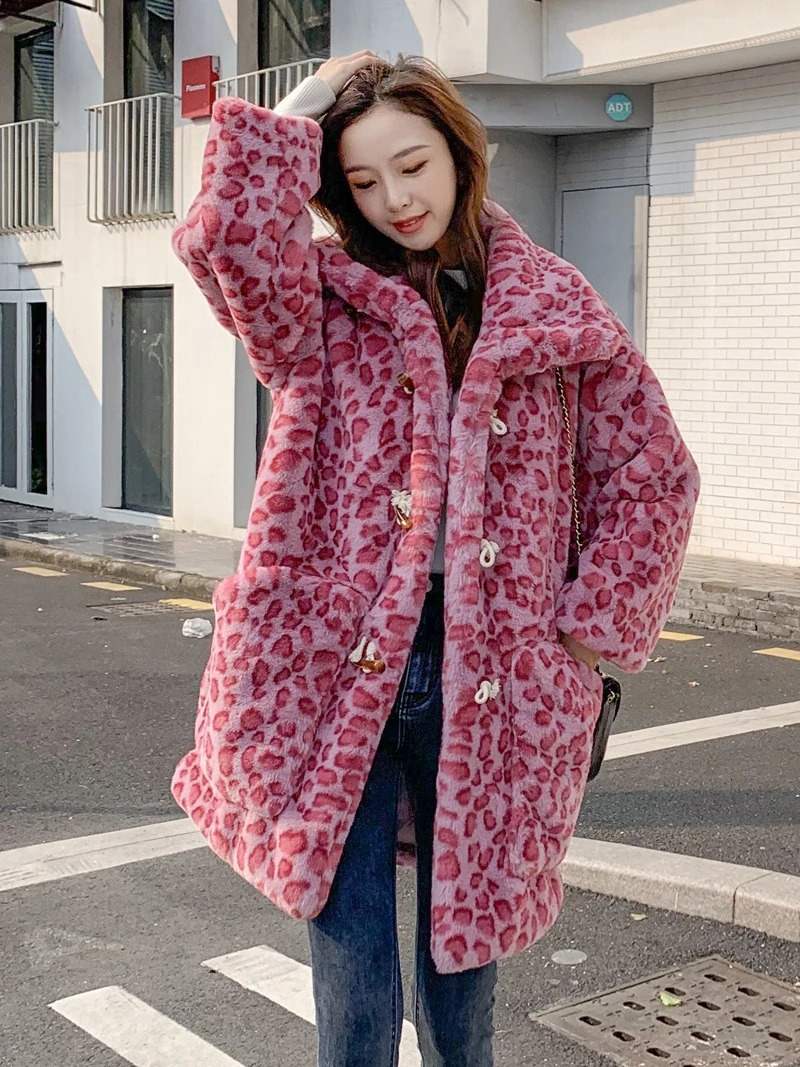Womens fashionable faux fur coat with loose collar long pink leopard print horn button womens coat factory direct sales 241202