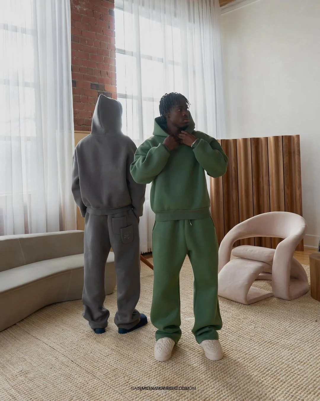 Lightweight loose straight knit sweater and sweatpants automatic casual couple long sleeved solid color top casual pants 241205