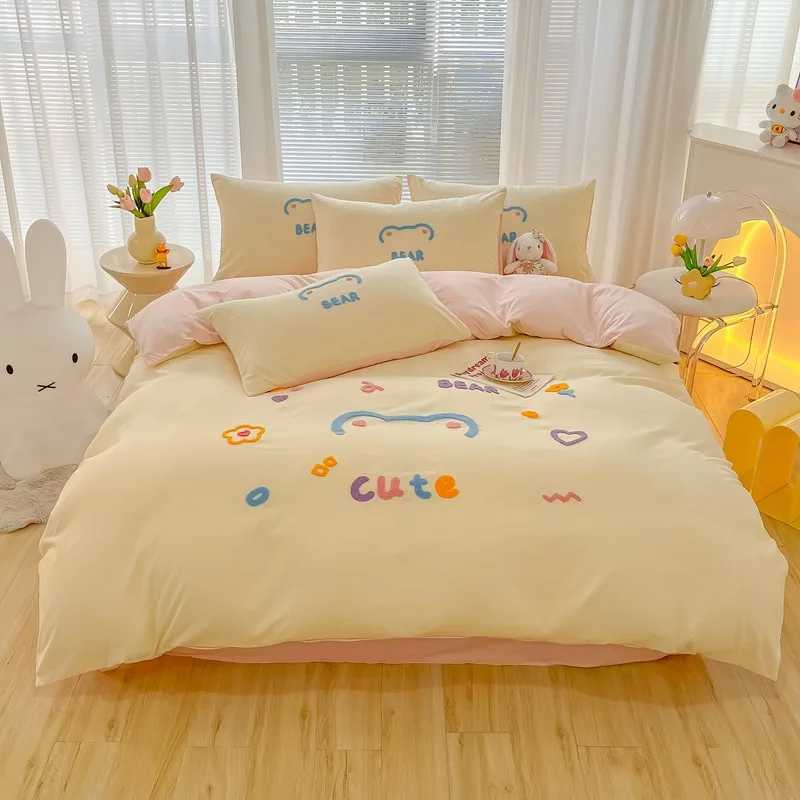 Cute Cartoon Duck Rabbit Bear Decal ChildrenS Bedding Set Double Bed Large Duvet Cover Set Bed Sheet case Four Piece SetC250122