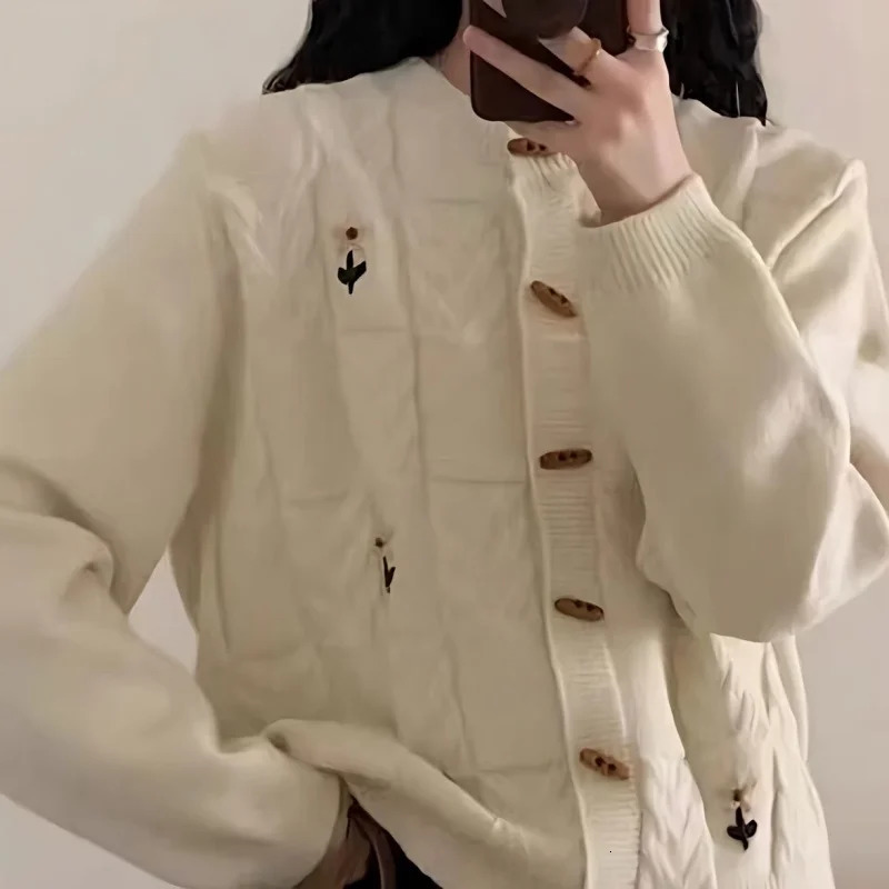 Retro cow horn button womens red sweater cardigan autumn and winter thick loose lazy knitted jacket 241206