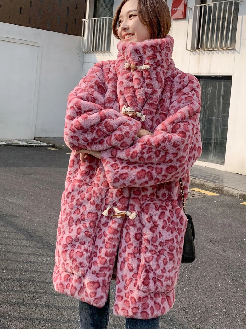 Womens fashionable faux fur coat with loose collar long pink leopard print horn button womens coat factory direct sales 241202