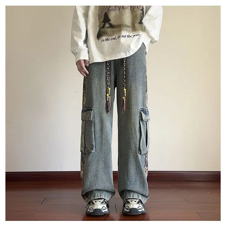 Hip hop trend personalized straight leg retro wash workwear jeans American men and women street loose casual pants 241206