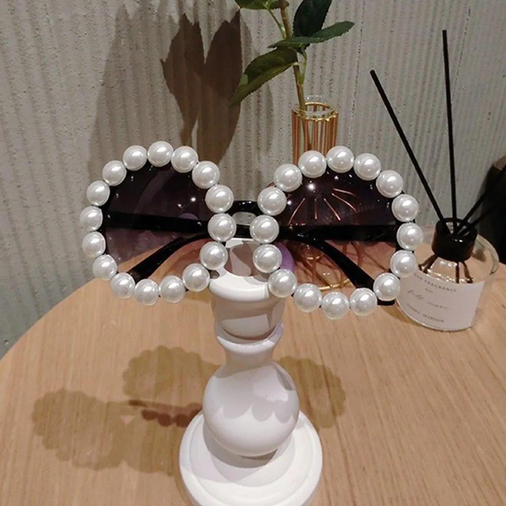 2024 Round Pearl Sunglasses Womens er Metal Mirror Womens Ocean Mirror UV400 241206