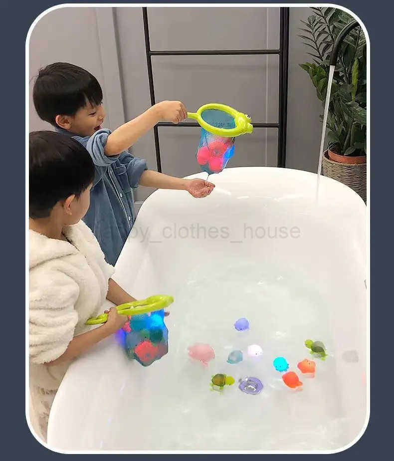 Pool Par Glowing Toys Bath Time Funny Bathtub Toy Water Sensor Luminous LED Ocean Animal Water Floating Toy For Baby InfantXJ241207