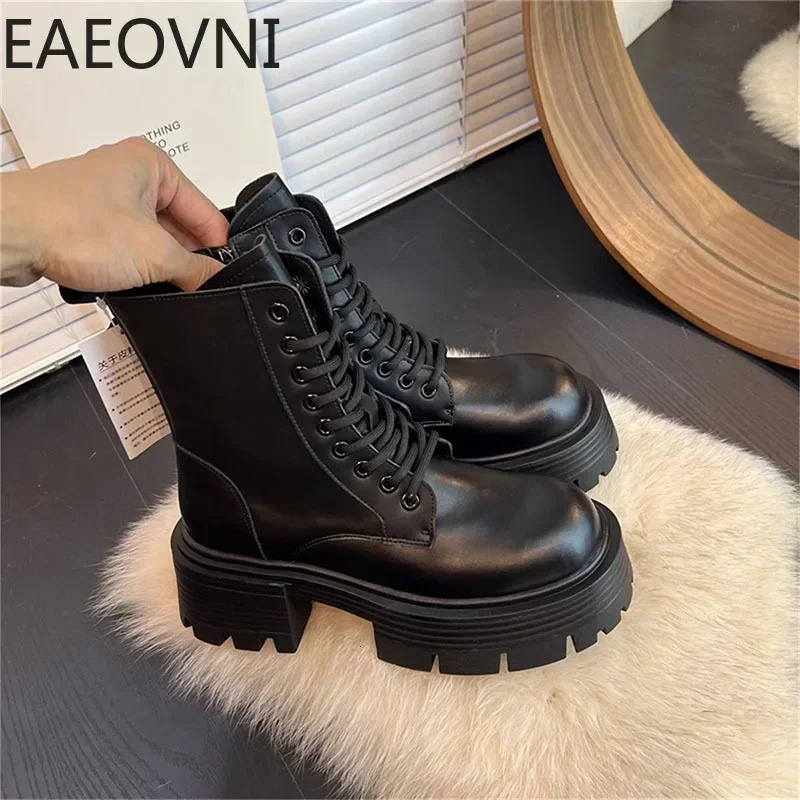 High Platform Womens Motorcycle Boot for Winter Fashion Lace Up Square Heel Short Booties Autumn Girls Shoes 241206