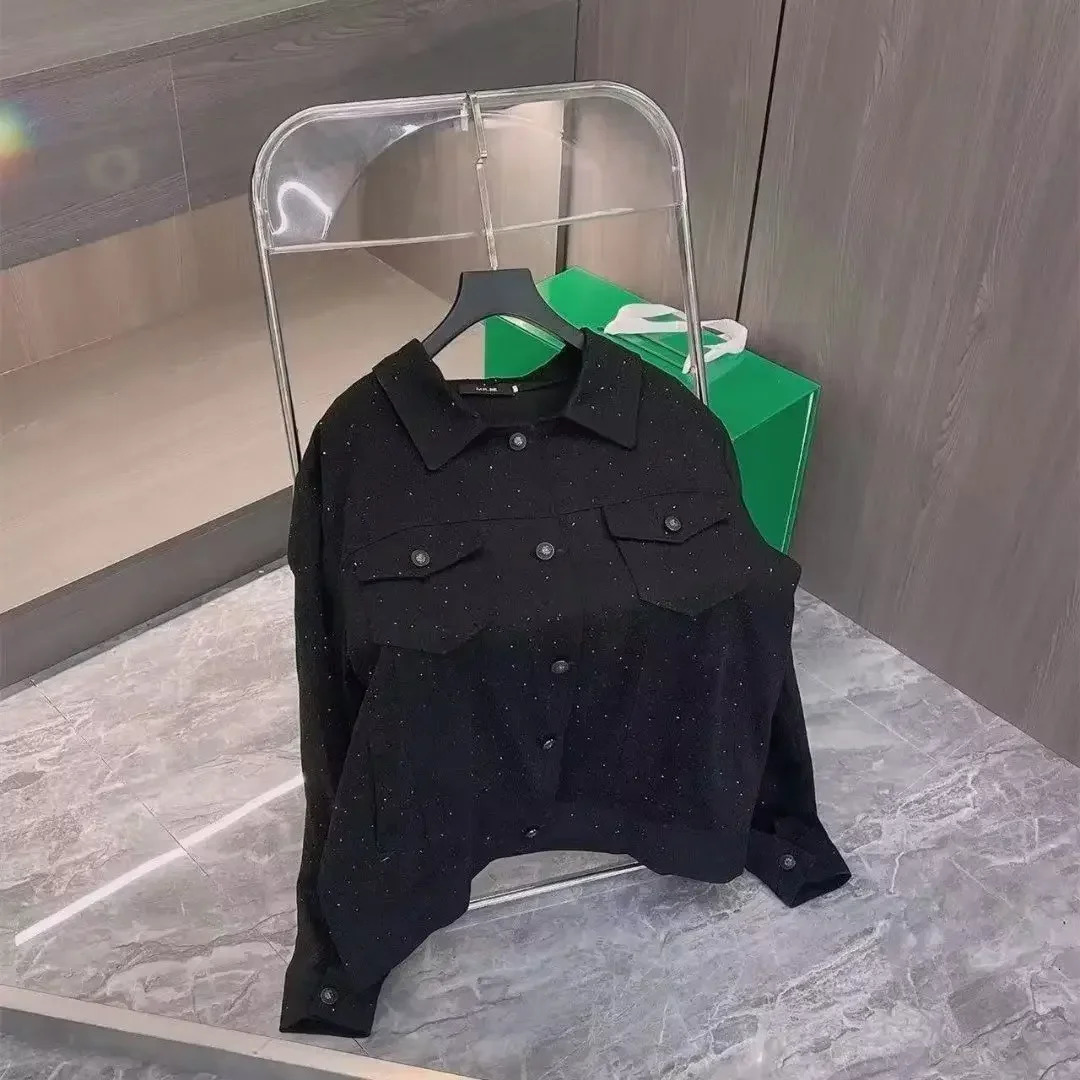 Jeans Coat For Men Button Casual Slim Short Denim Jackets Man Diamond Black Japanese Loose Chic Elegant Low Cost Rock Y2k Korea 241206