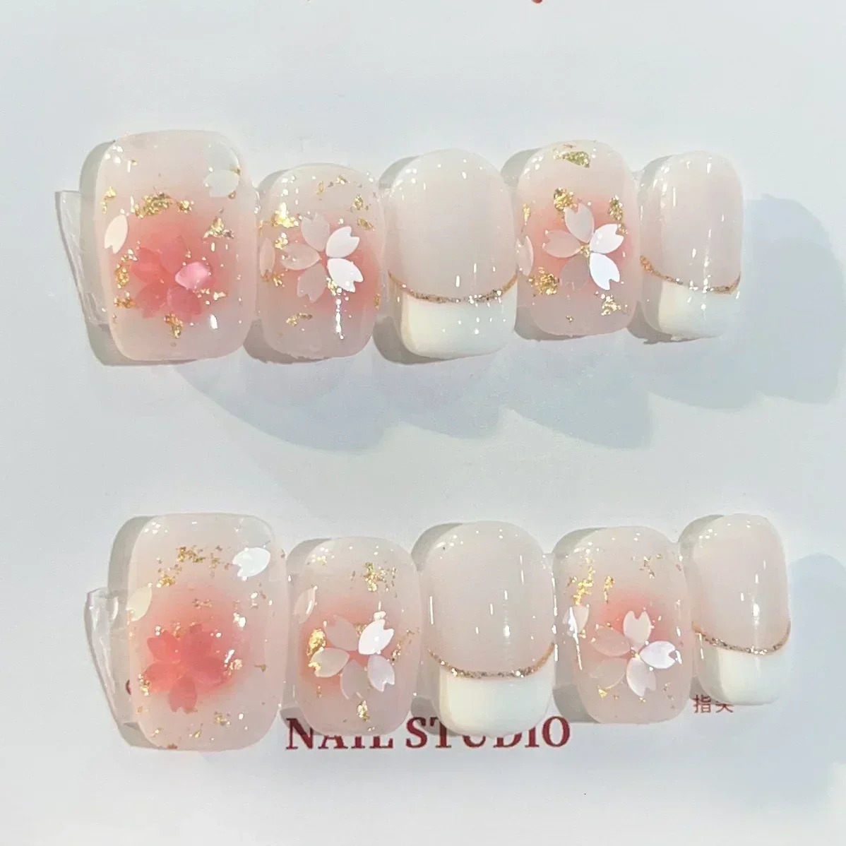 10Pcs Short Square Handmade Press On Nails Full Cover Flower Cat Eye Small Fresh Ballet False Nails Wearable Manicure Nail Tips 241206