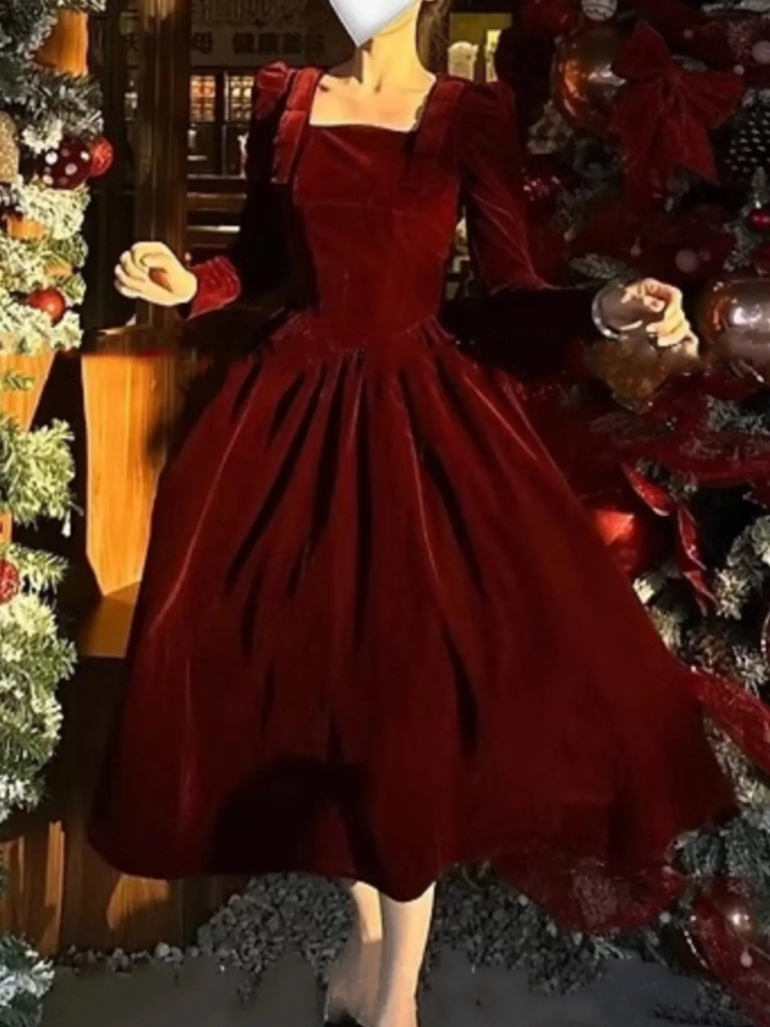 French Retro Christmas Red Velvet Dress Square Collar Evening Party Ball Dress Womens Elegant Autumn Winter Dress 241205