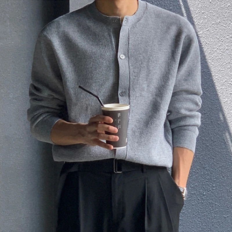 Mens knitted button up cardigan casual long sleeved Oneck solid color retro Korean autumn clothing 2024 item 241206