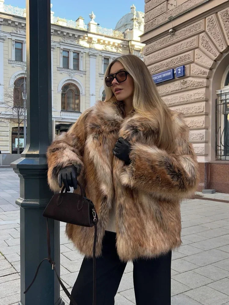 Winter Warm Fluffy Faux Fur Short Coats Women Elegant Lapel Full Sleeves Loose Overcoats Casual Female Street Outwear