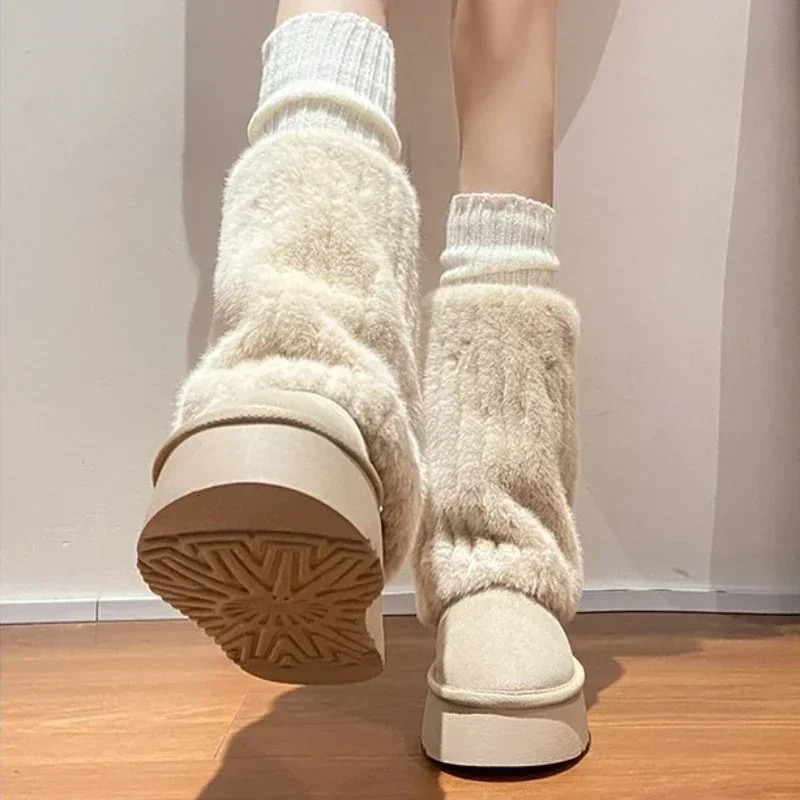 2023 Womens Skating Boots Winter Round Toes Solid Wood Plush Warm Middle Heel Waterproof Casual Snow 241206