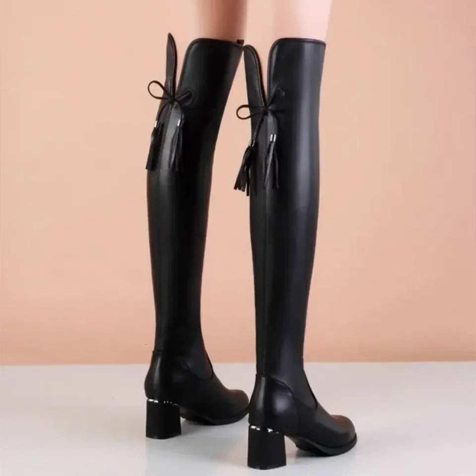 Womens Leather Elastic Knee Boots 2024 Winter Warm Plush Long Autumn Slippery Thick Knight Bottas 241206