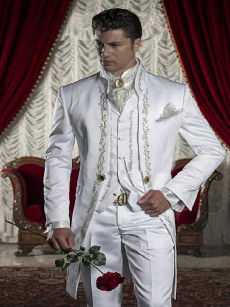 2024 New Arrival White With Gold Embroidery Groom Tuxedos Groomsmen Mens Wedding Prom Suits For Men 3 Pieces(Jacket+Pants+Vest)XJ241207