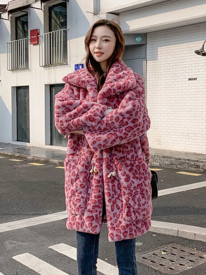 Womens fashionable faux fur coat with loose collar long pink leopard print horn button womens coat factory direct sales 241202