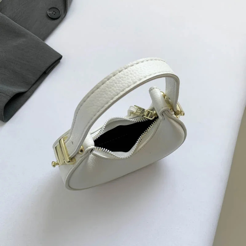 Summer Litchi Pattern Mini Moon Bag Fashionable and Cute Womens Handbag 241205