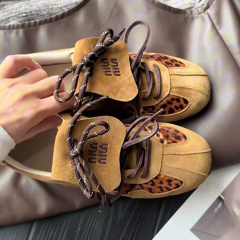 Design 2024 Leopard Print Ladies New Stylish Double Lace-up Sneakers Versatile Casual Breathable Fi Ladies Flat Sneakers Z241208