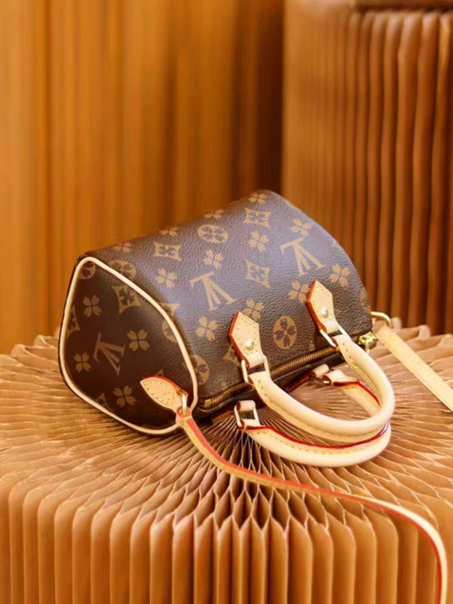 Luxury Designer Bags handbags Womens crossbody bags Versatile Composite Bag Women Bag Purses Mini designer Wallet bag old Flower Baguette Wallet022