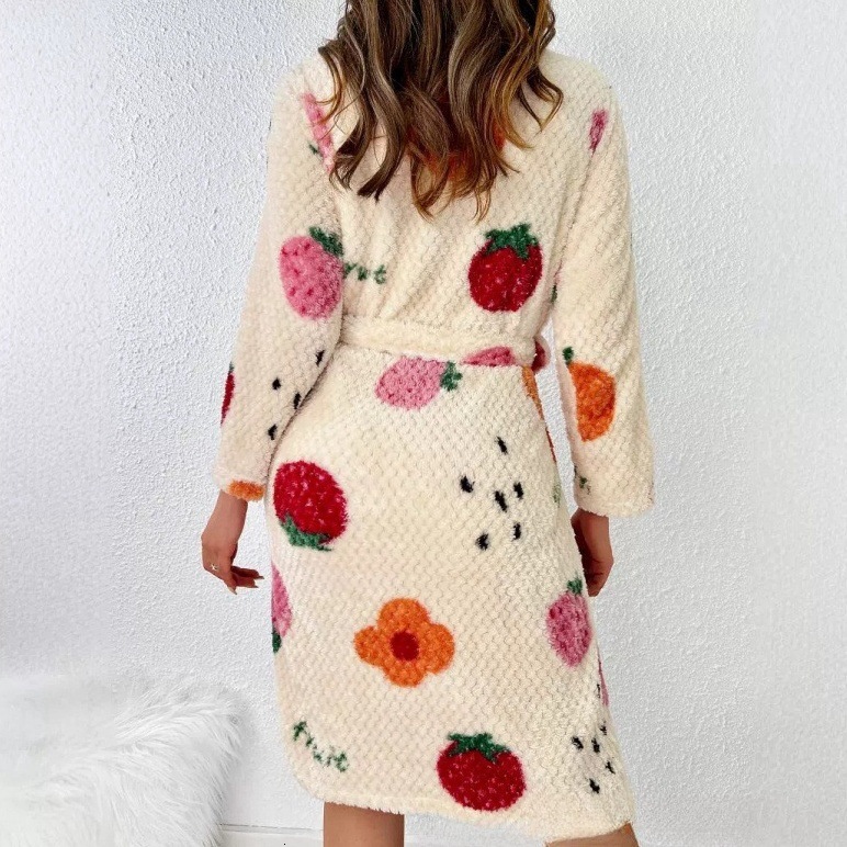 2025 Designer s new autumn and winter velvet fashion fruit pajamas for women thick flannel pajamas and extended bathrobes