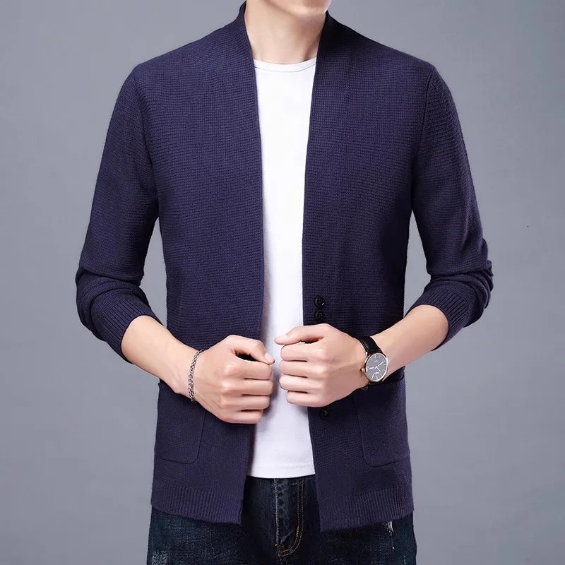 Autumn and winter knitted cardigan mens fashion slim fit sweater mens solid color V-neck casual Korean knitted cardigan mens 241205