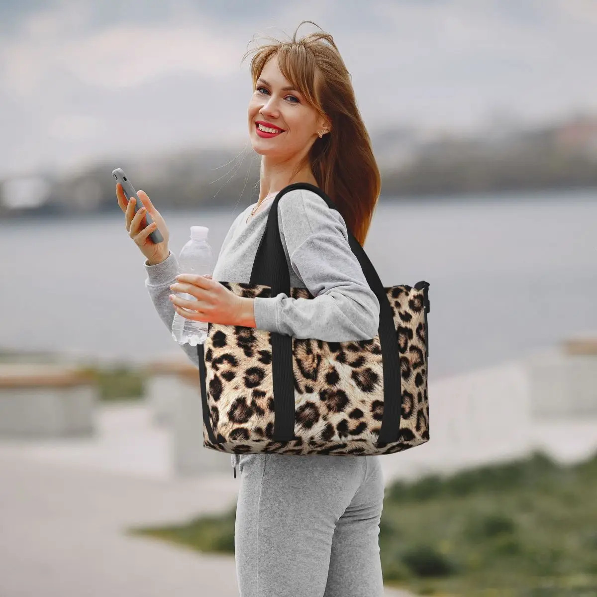 Custom Leopard Print Beach Tote Bag Women Large Gym Carry On Animal Skin Travel Shopping Bags 241203
